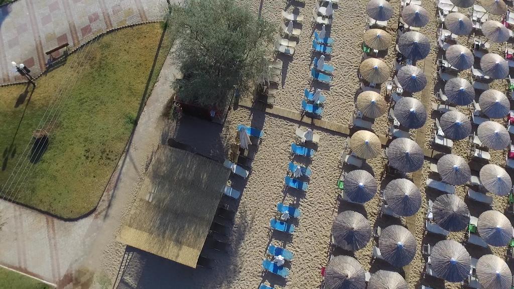 Mavridis Studios Flojitá Kültér fotó