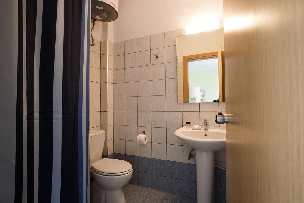 Mavridis Studios Flojitá Kültér fotó